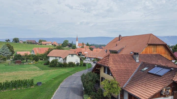 600m² building land