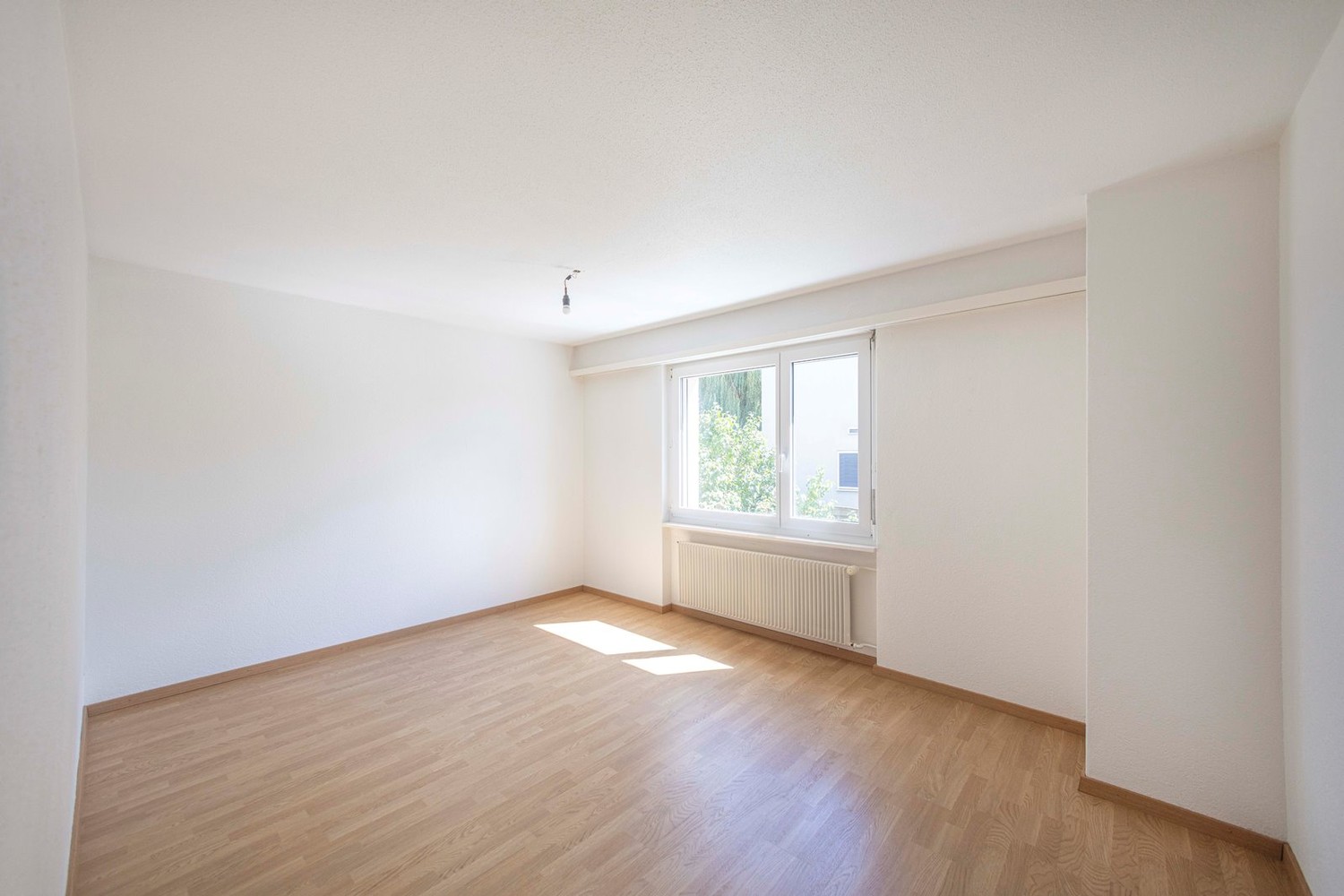 10 rooms single house