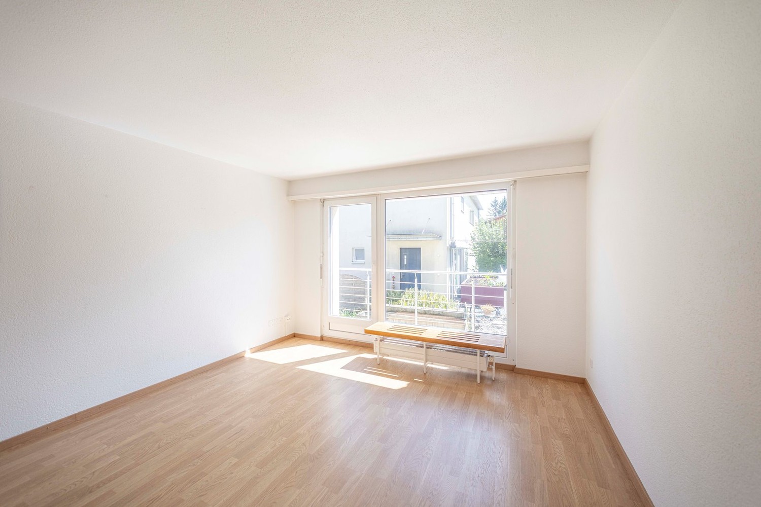 10 rooms single house