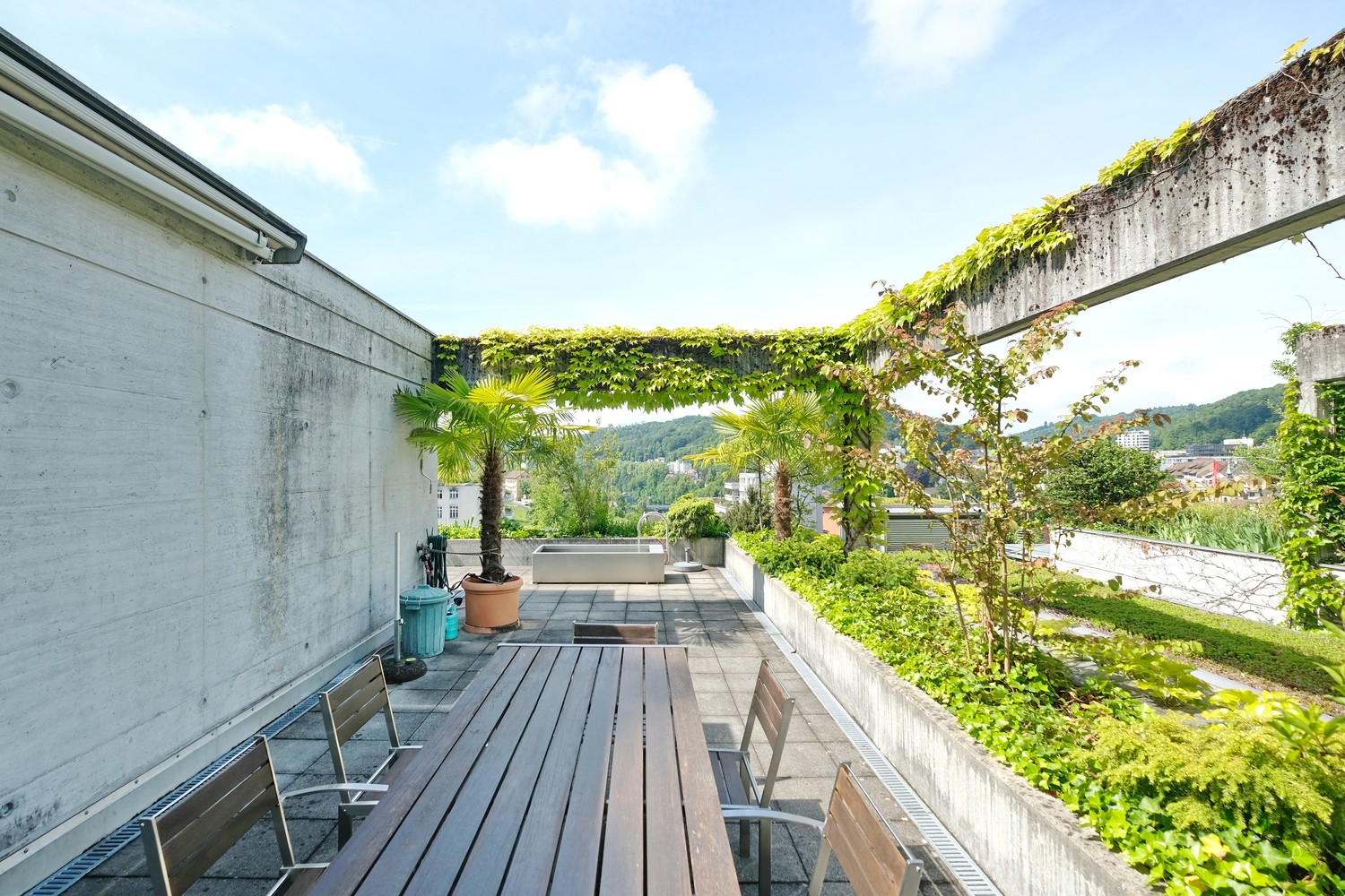 5 ½ rooms terrace flat
