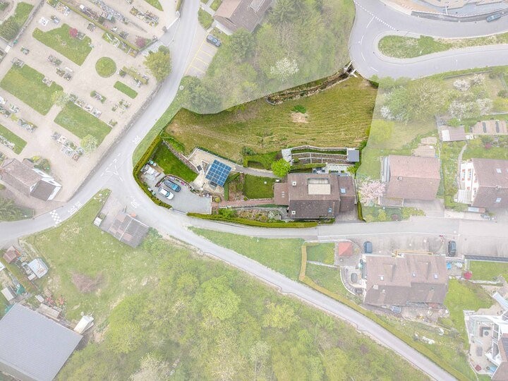1852m² building land