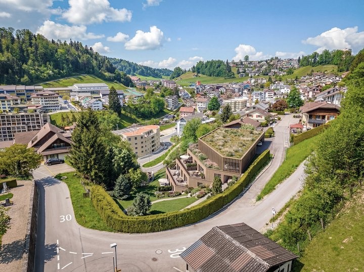 1852m² building land
