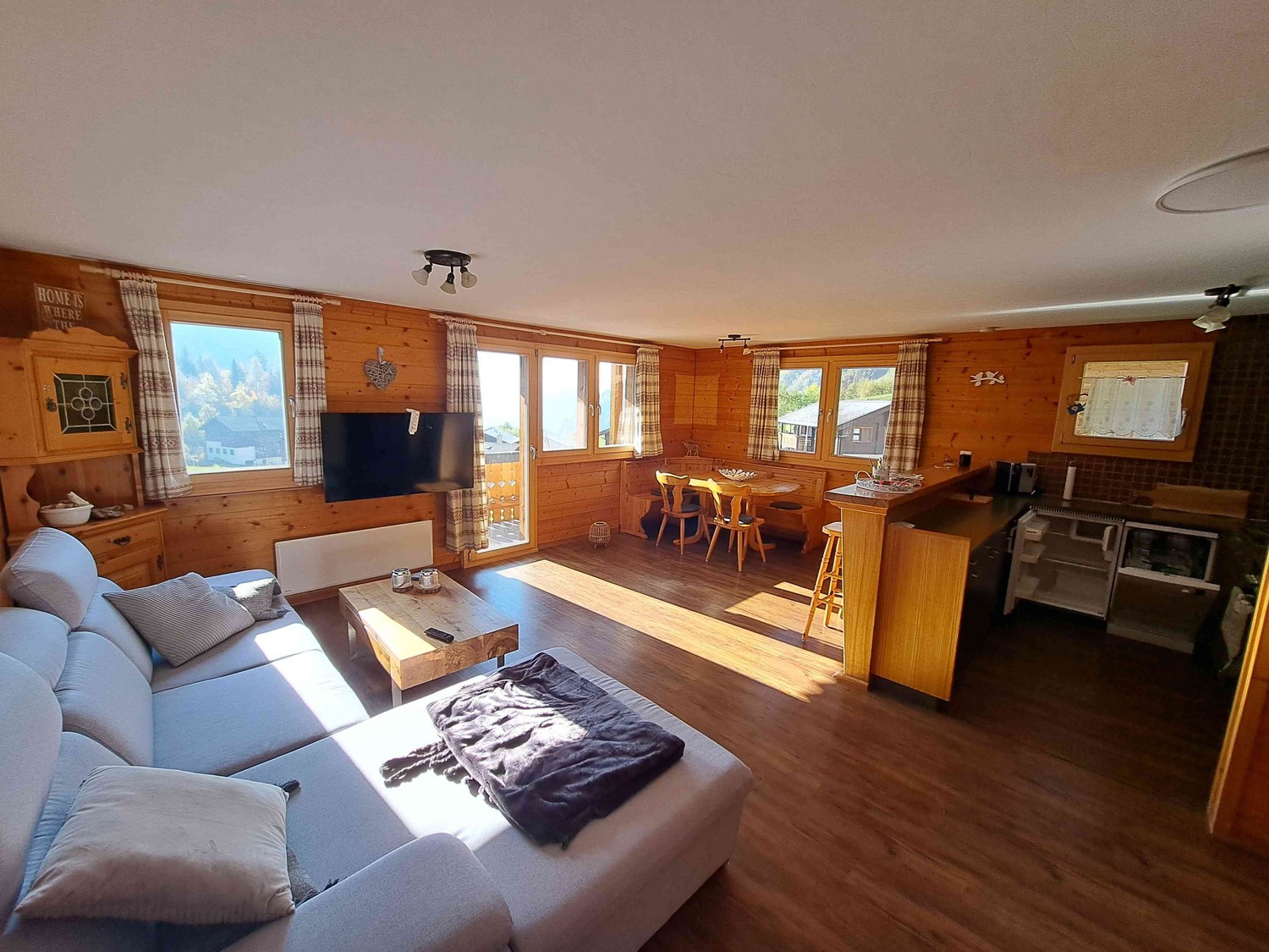 3 rooms apartment, Foto 1 von 6
