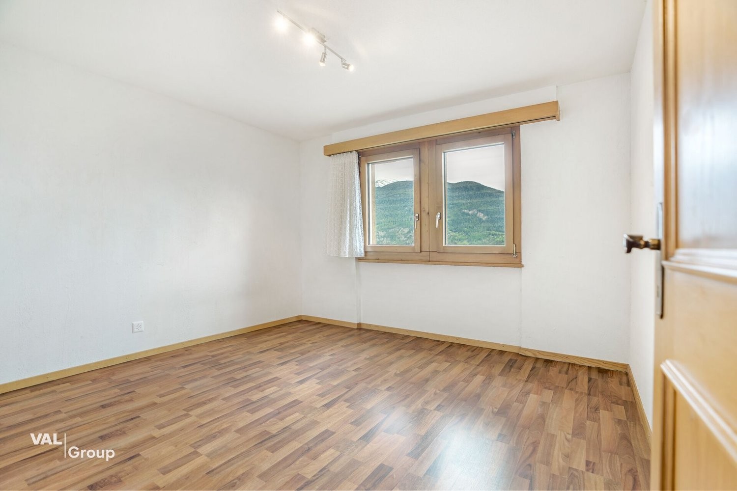 4 ½ rooms apartment, Foto 10 von 10