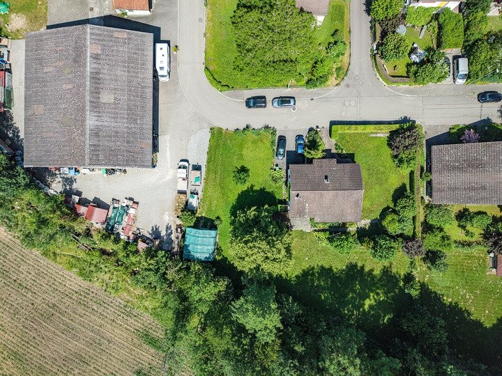 677m² building land