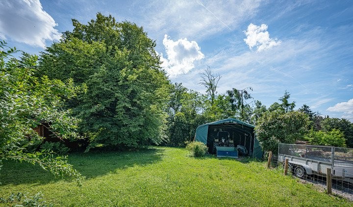 677m² building land
