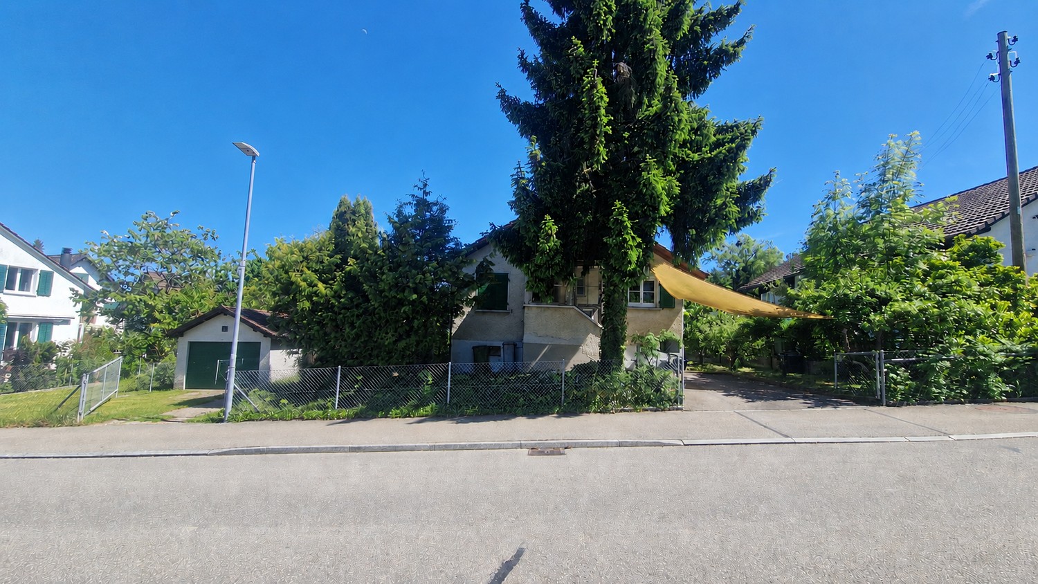695m² building land