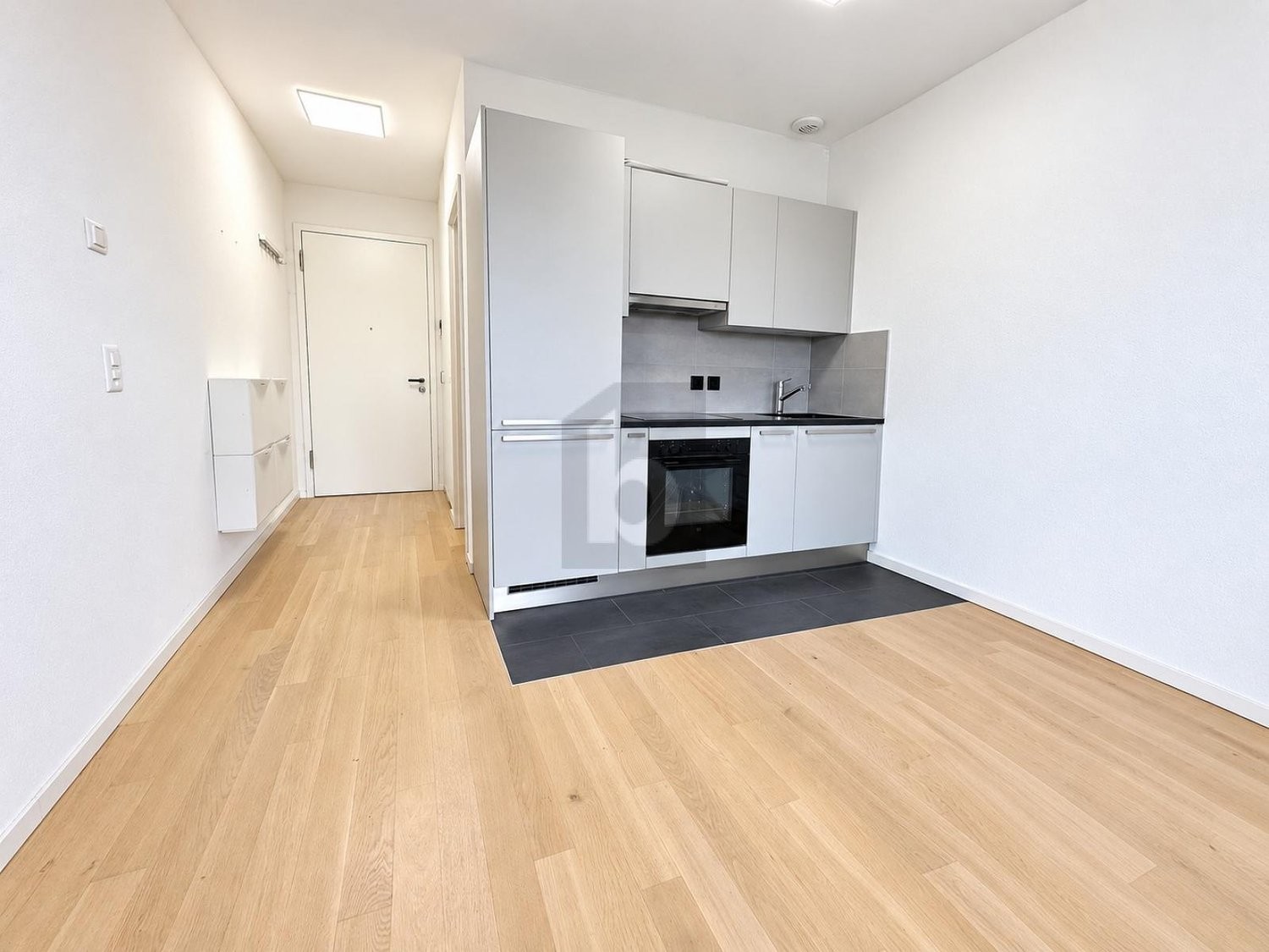 1-Zimmer-Dachstudio, Foto 2 von 3