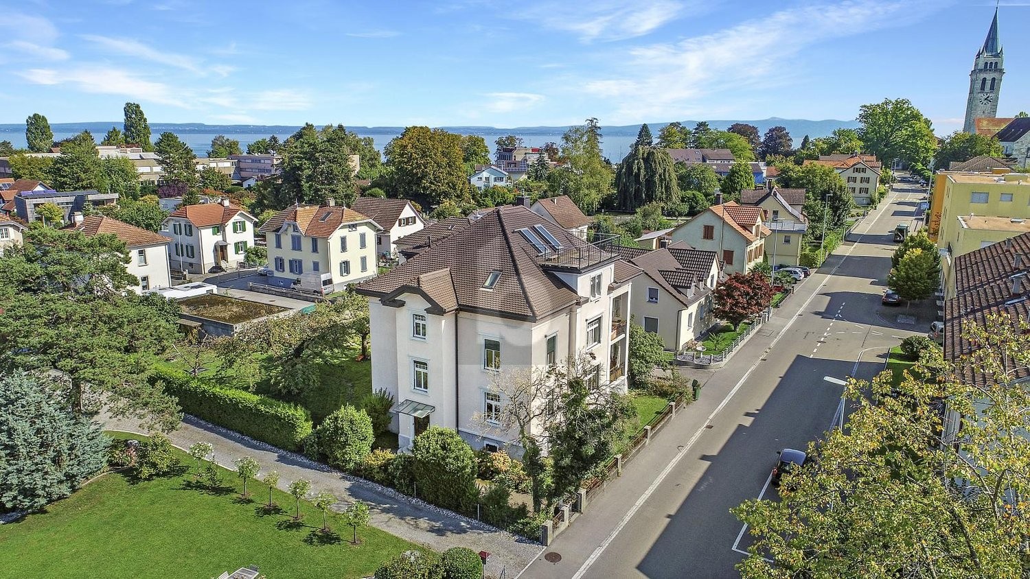 11 rooms multi family house