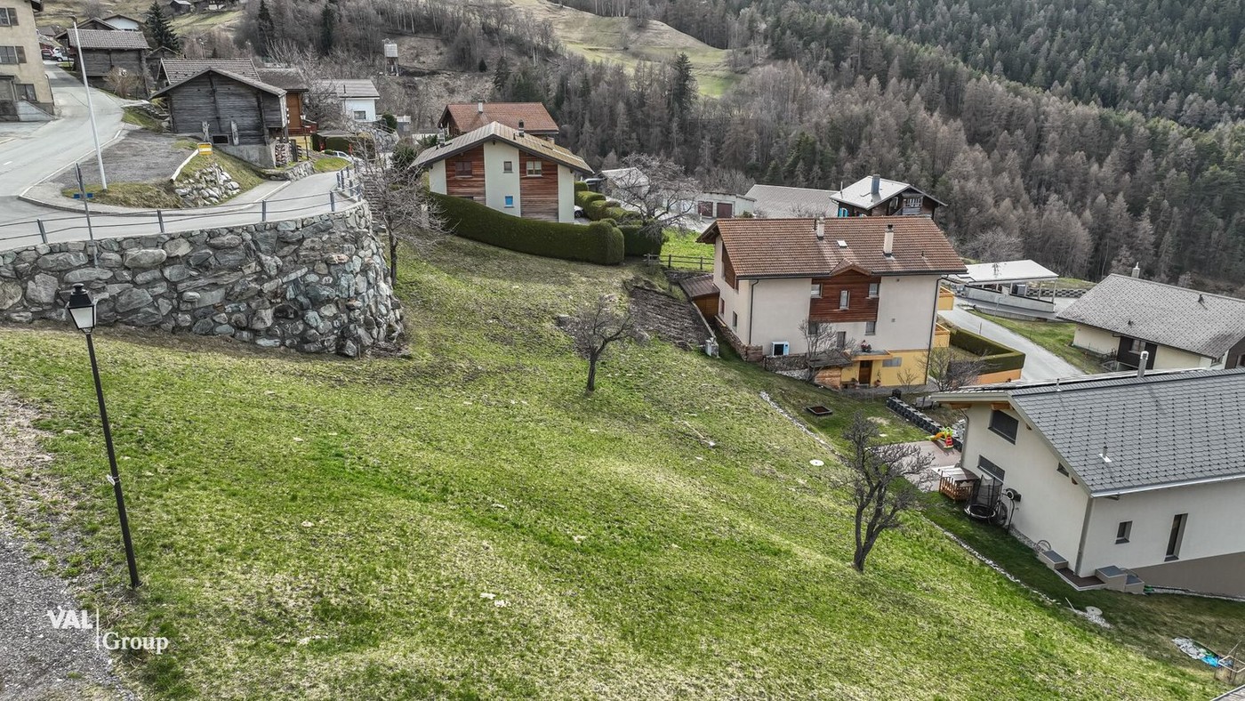 1355m² building land, Foto 2 von 9