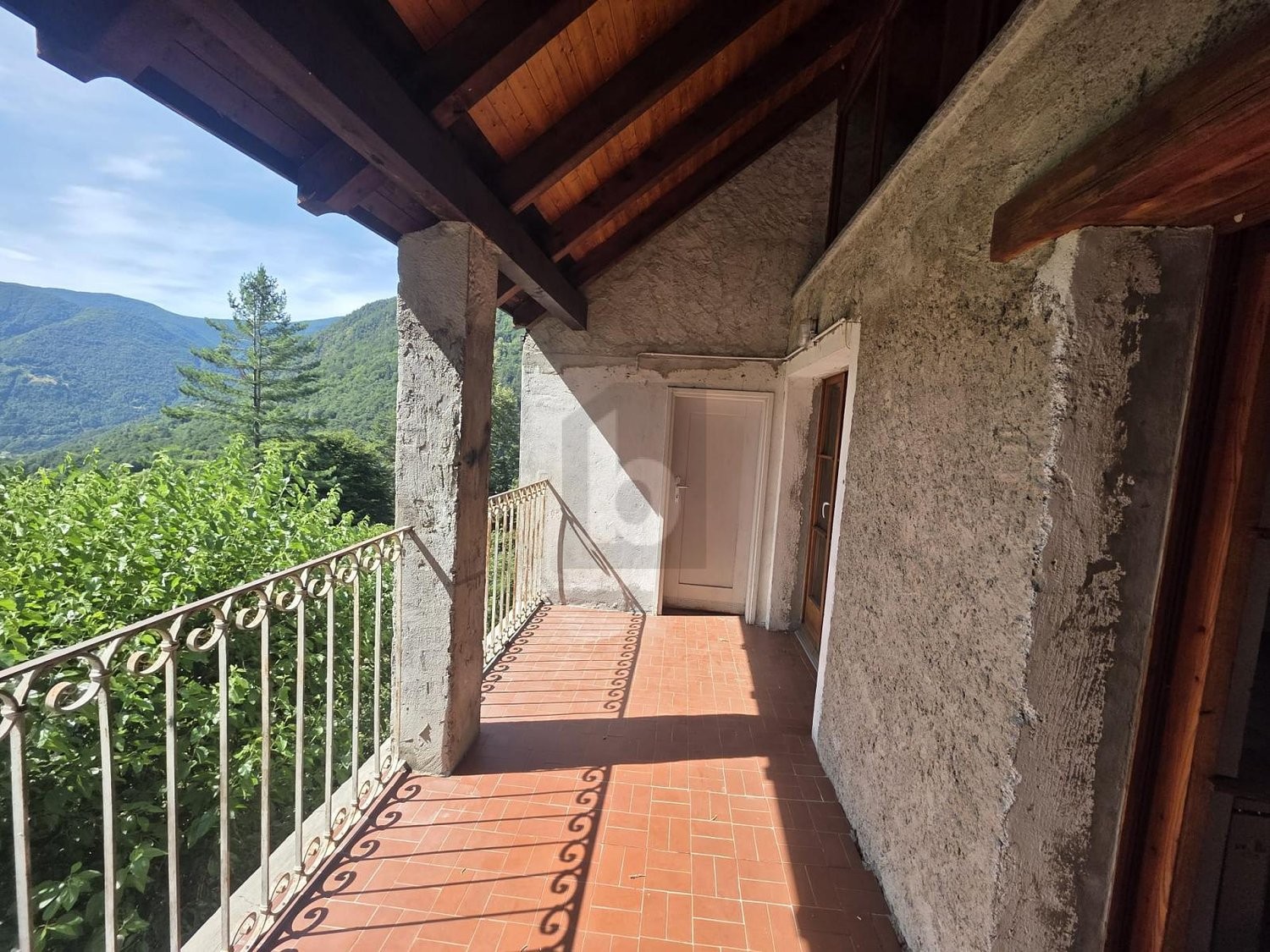 7-Zimmer-Einfamilienhaus