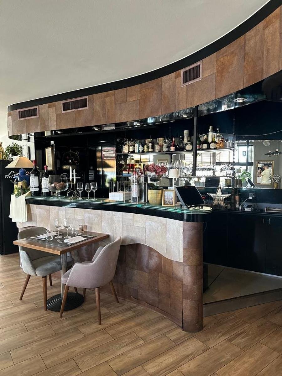 300m² Restaurant