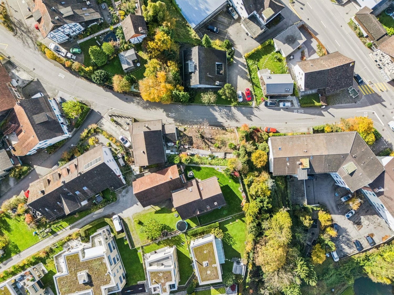 310m² building land