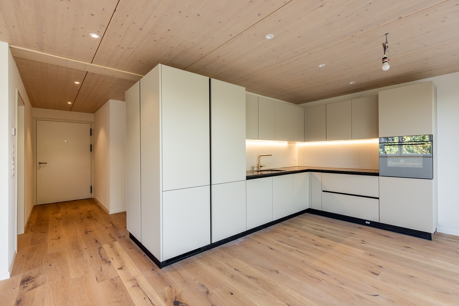 2 ½ rooms attic flat