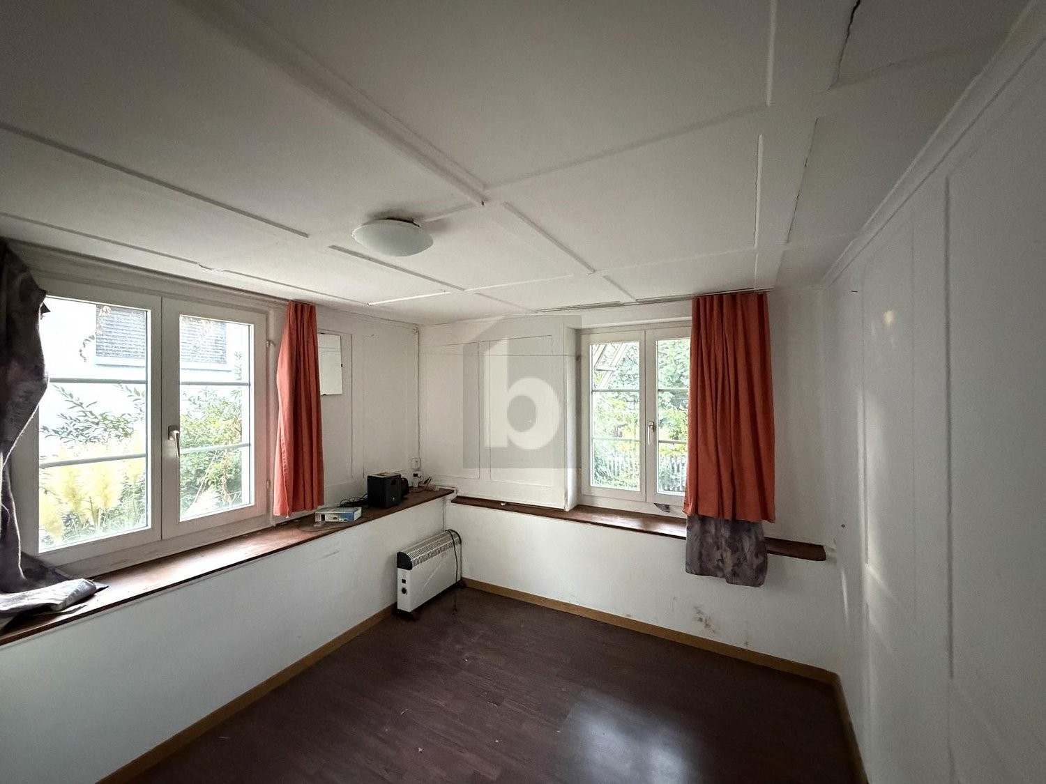 10 rooms multi family house