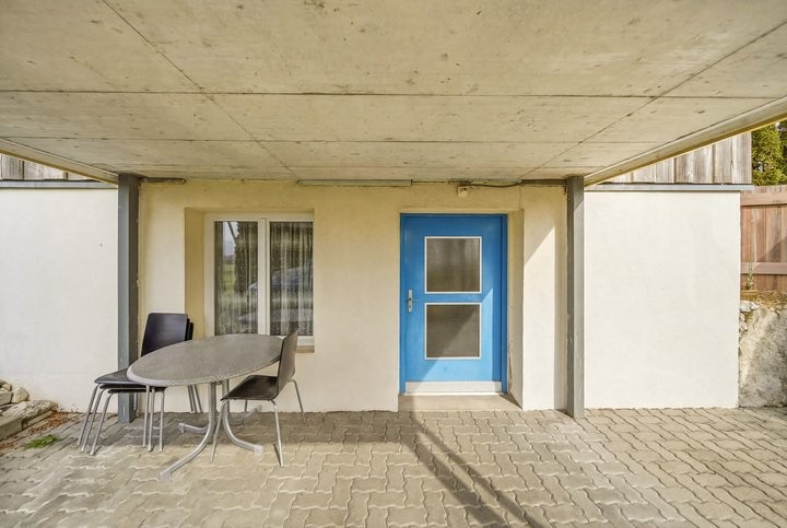 8 ½ rooms single house