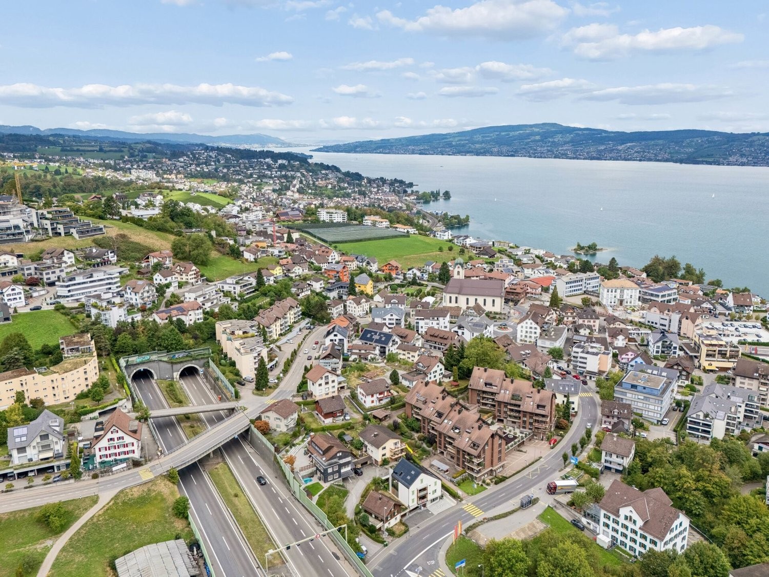329m² building land, Foto 1 von 9