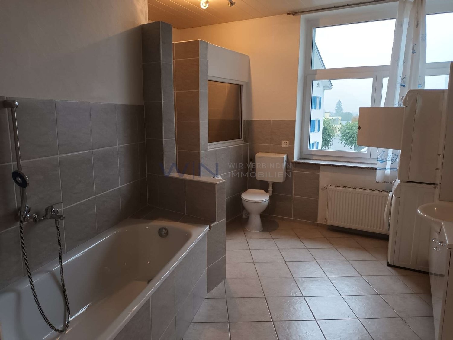 16 ½ rooms multi family house, Foto 7 von 10