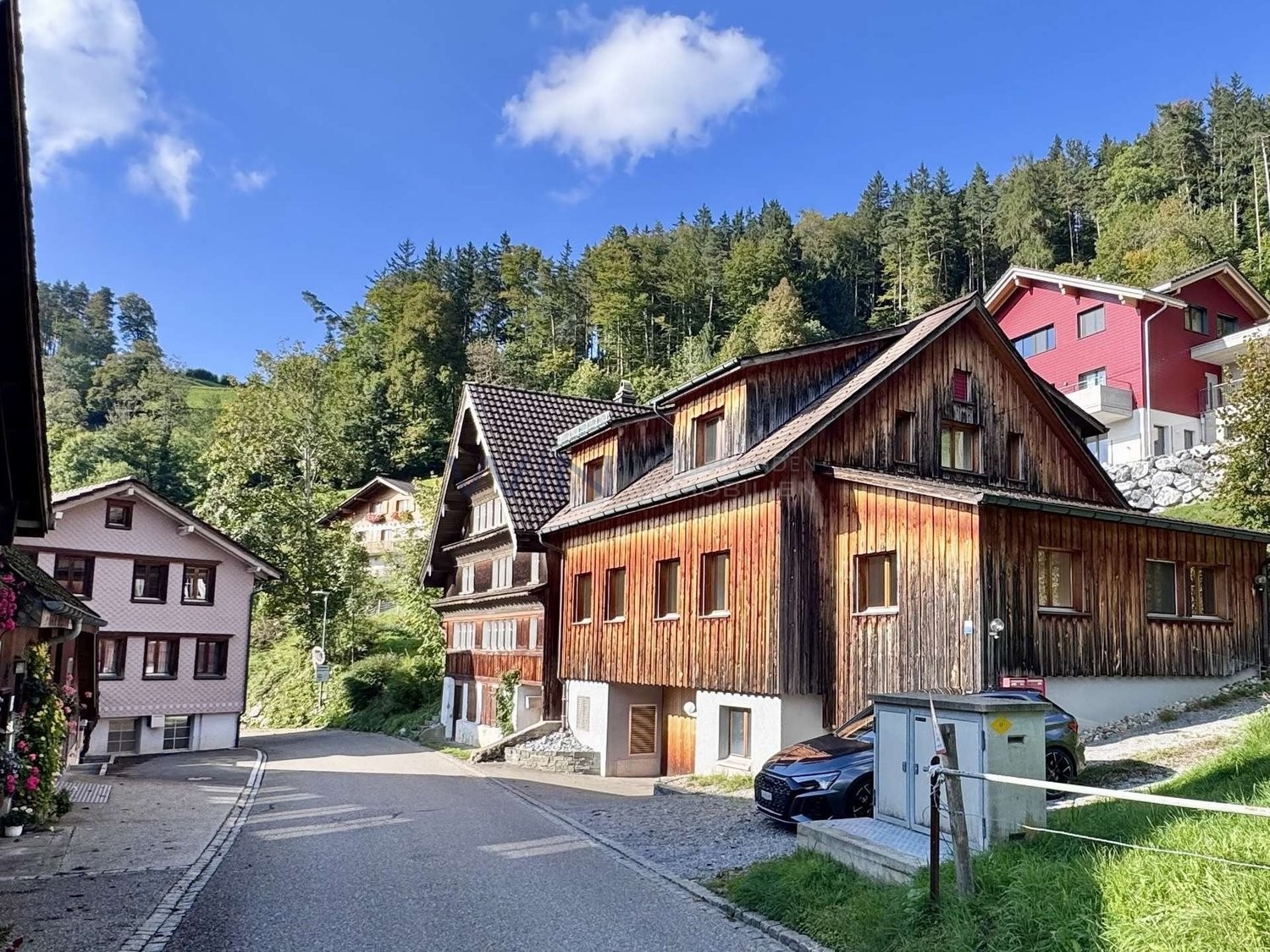 maison multifamiliale de 12 pièces