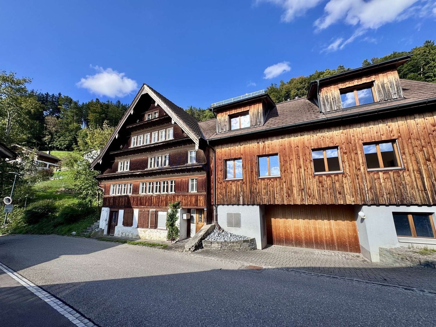 maison multifamiliale de 12 pièces