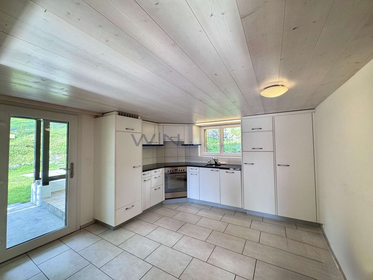 maison multifamiliale de 12 pièces
