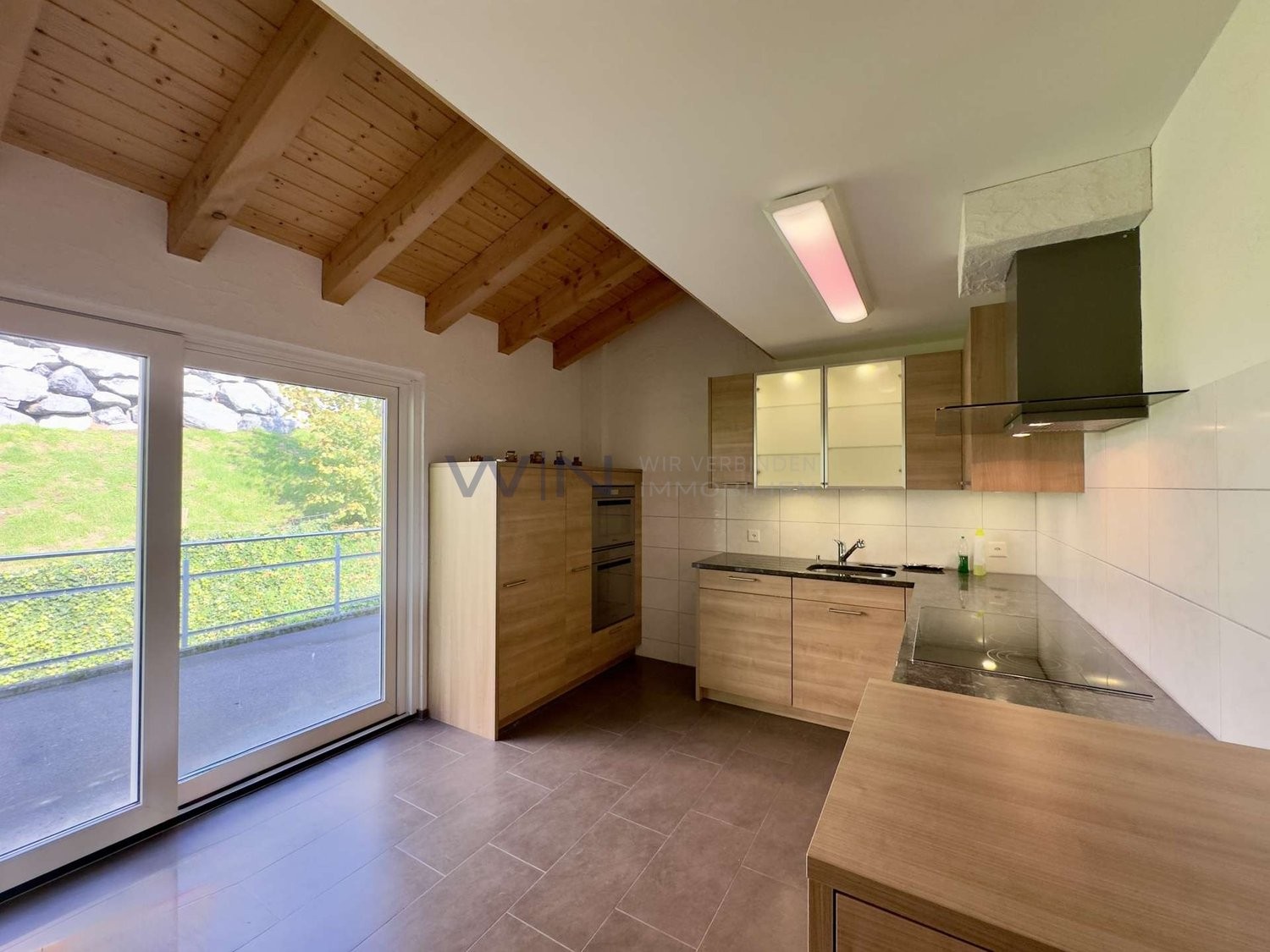 maison multifamiliale de 12 pièces