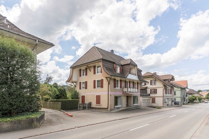 Multi family house, Foto 1 von 8