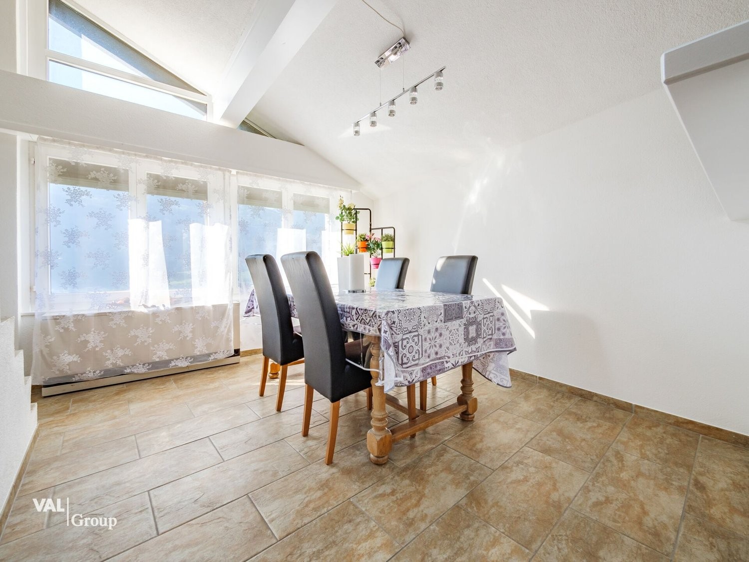 9 ½ Zimmer Einfamilienhaus