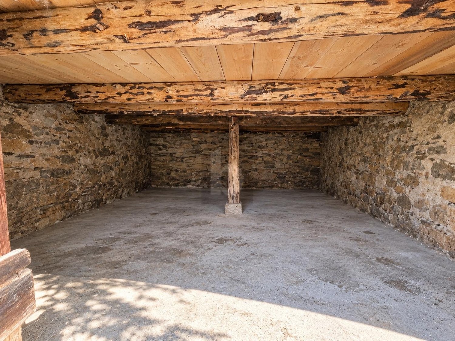 3 Zimmer Bauernhaus, Foto 1 von 4