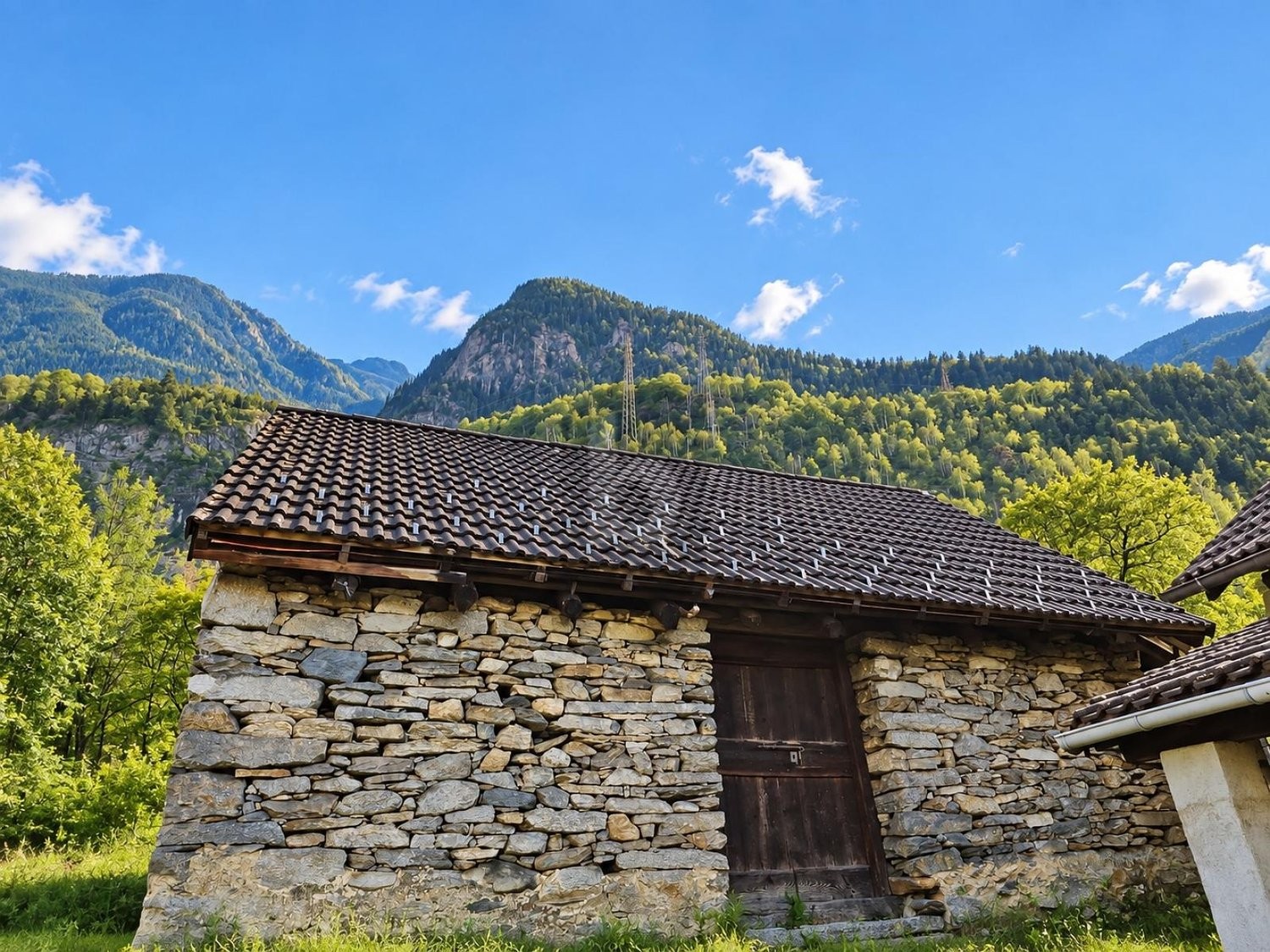 3 Zimmer Bauernhaus, Foto 3 von 4