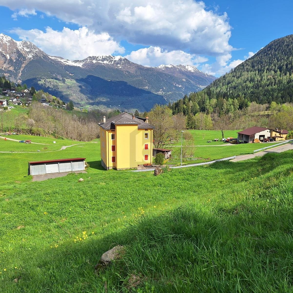 Terrain à bâtir de 1868m²