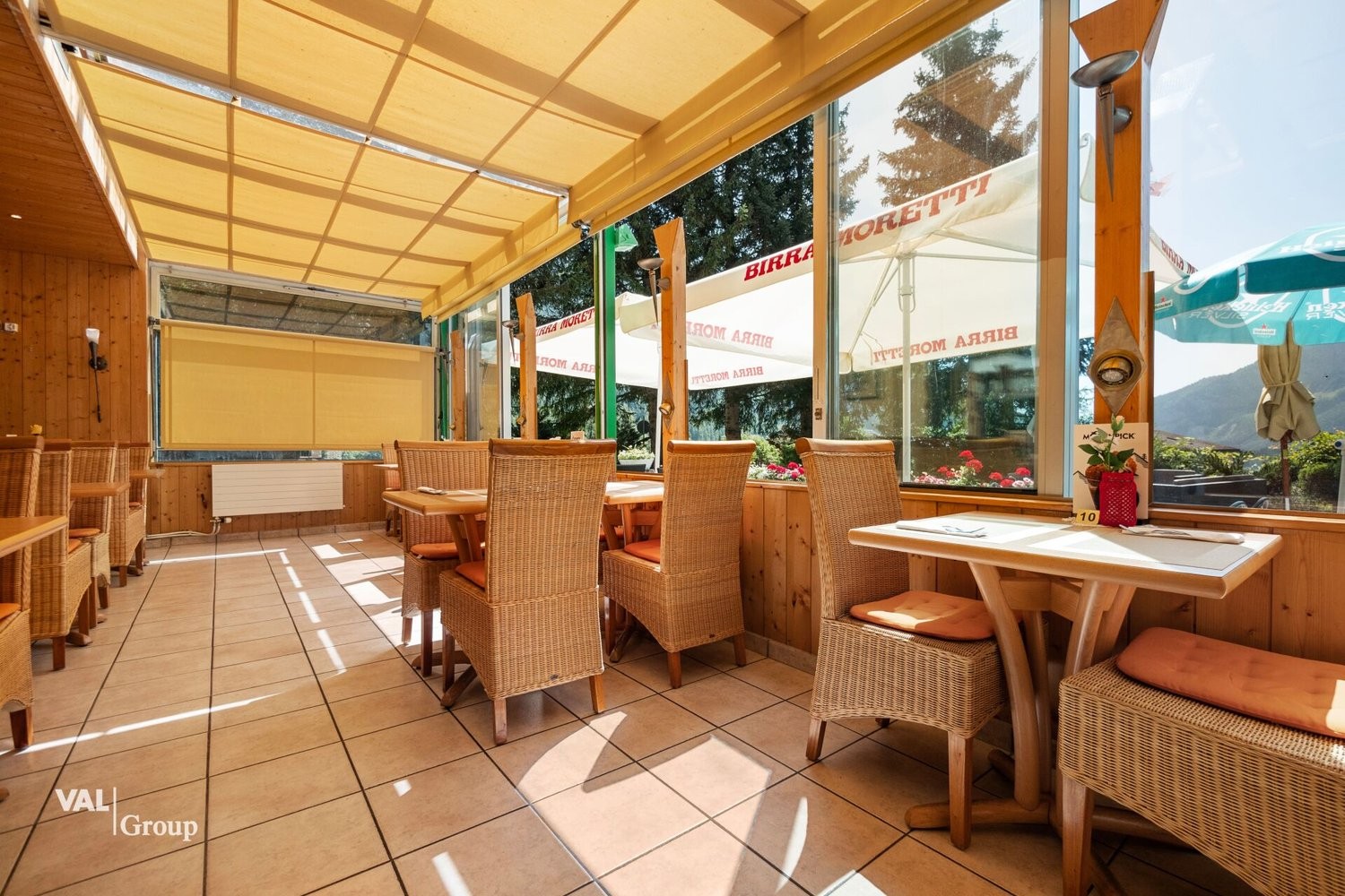 308m² restaurant