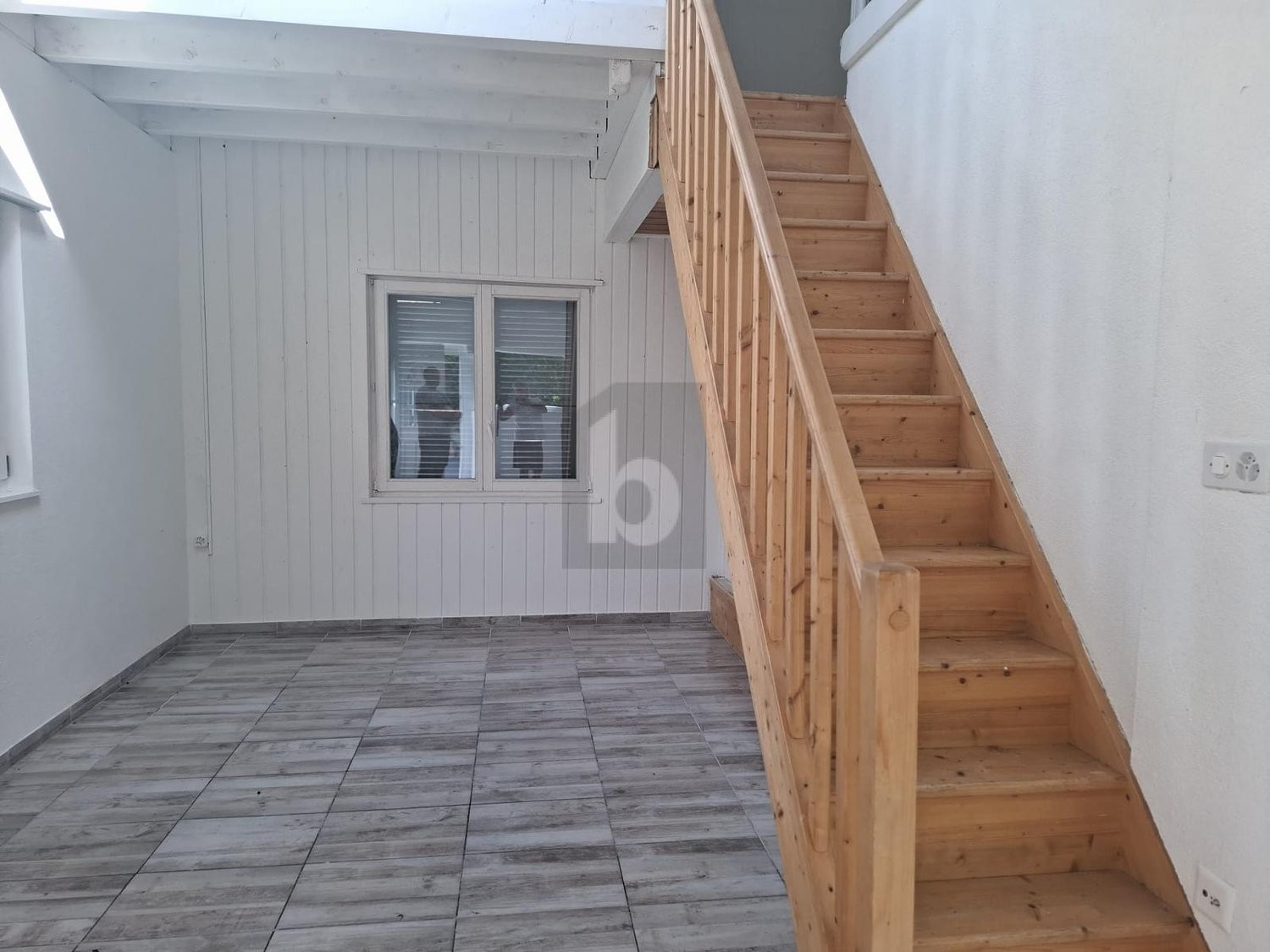 8 rooms duplex house