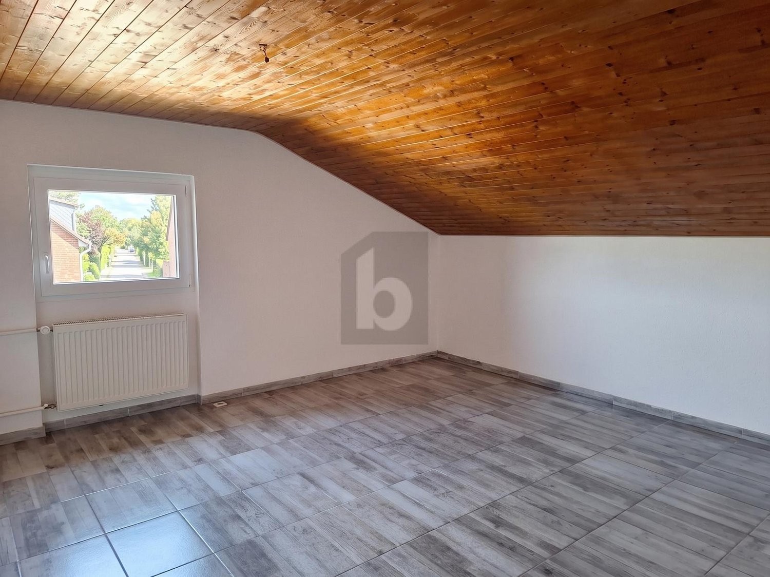8 rooms duplex house