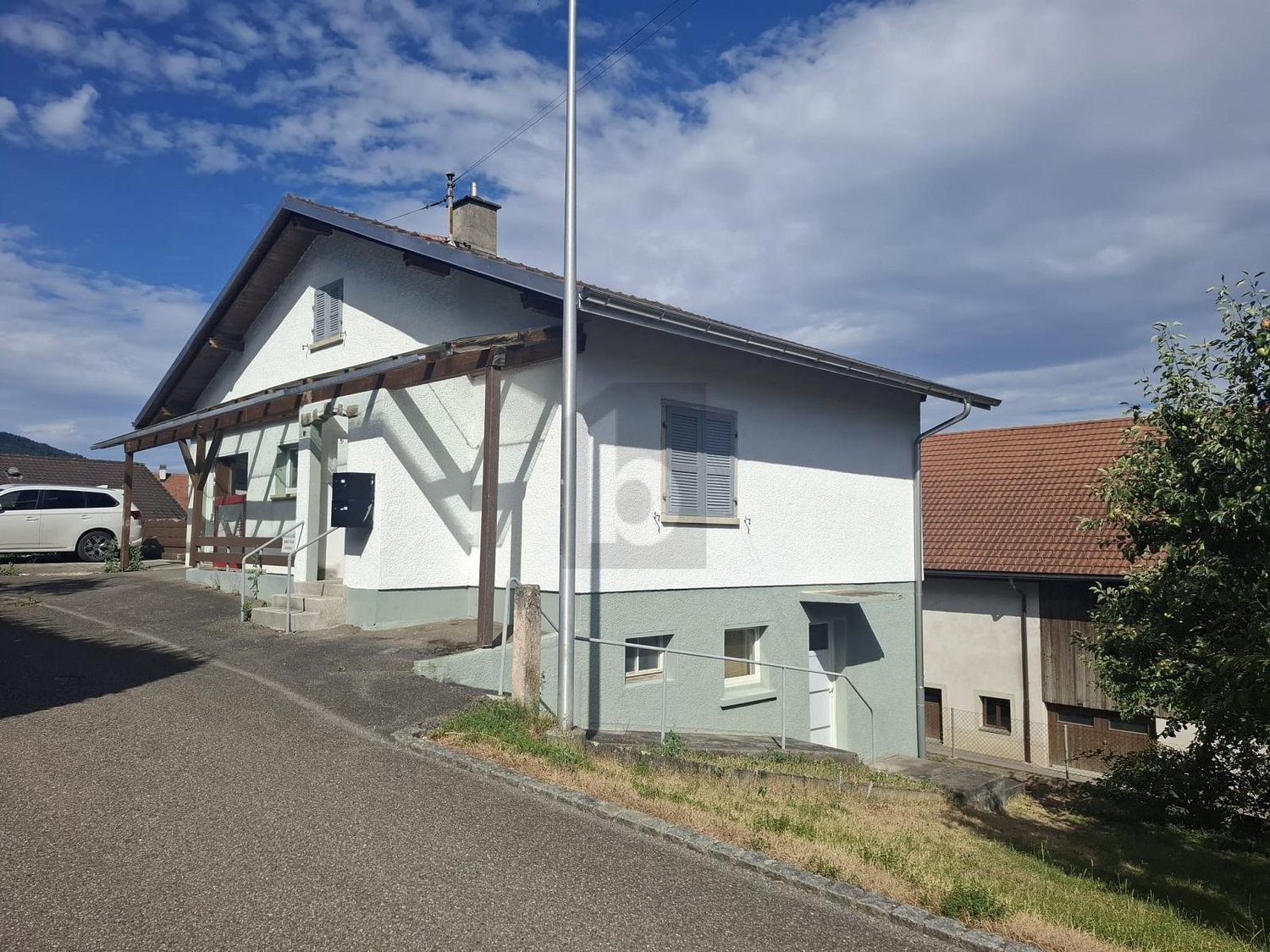 8 rooms duplex house