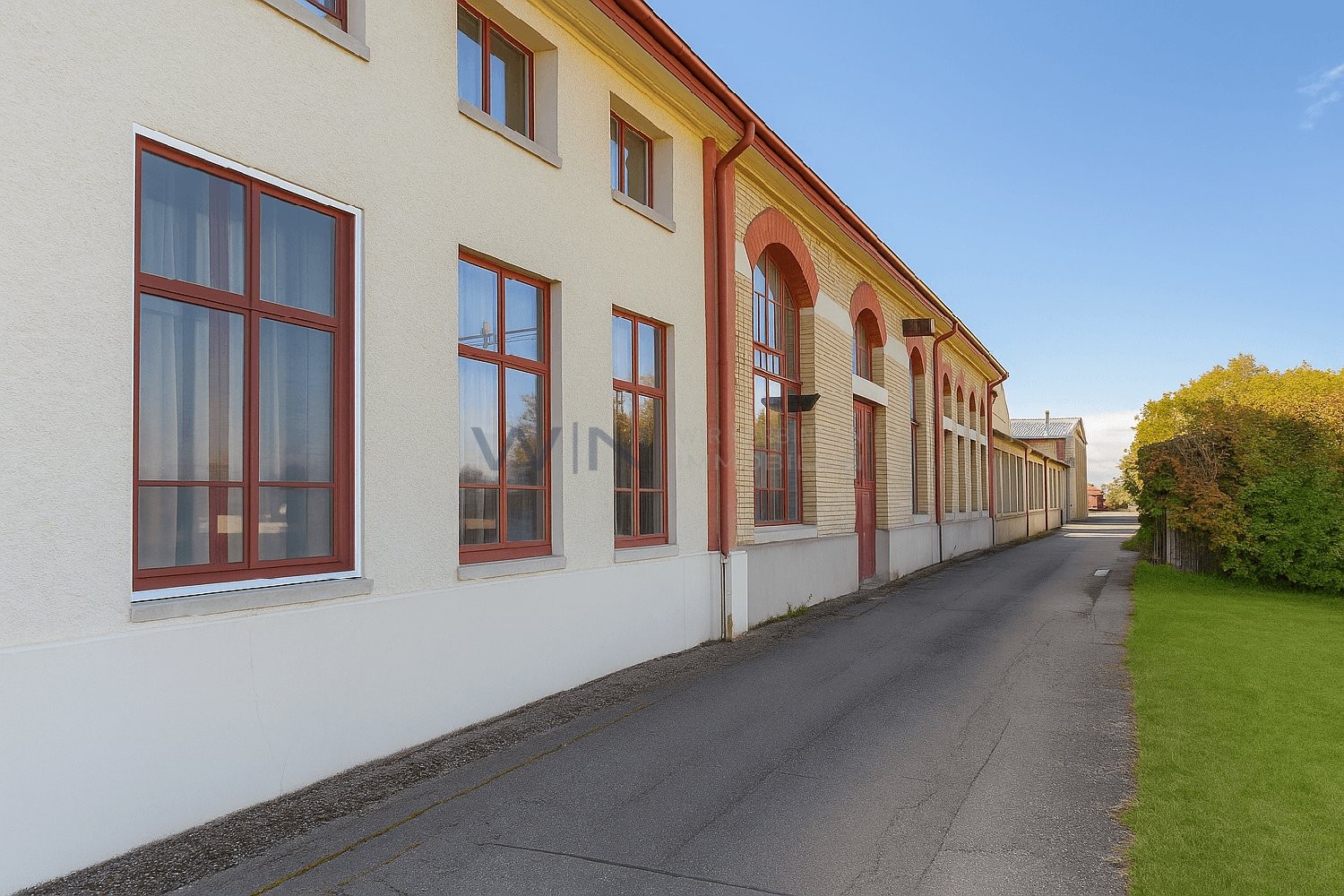 4880m² commercial