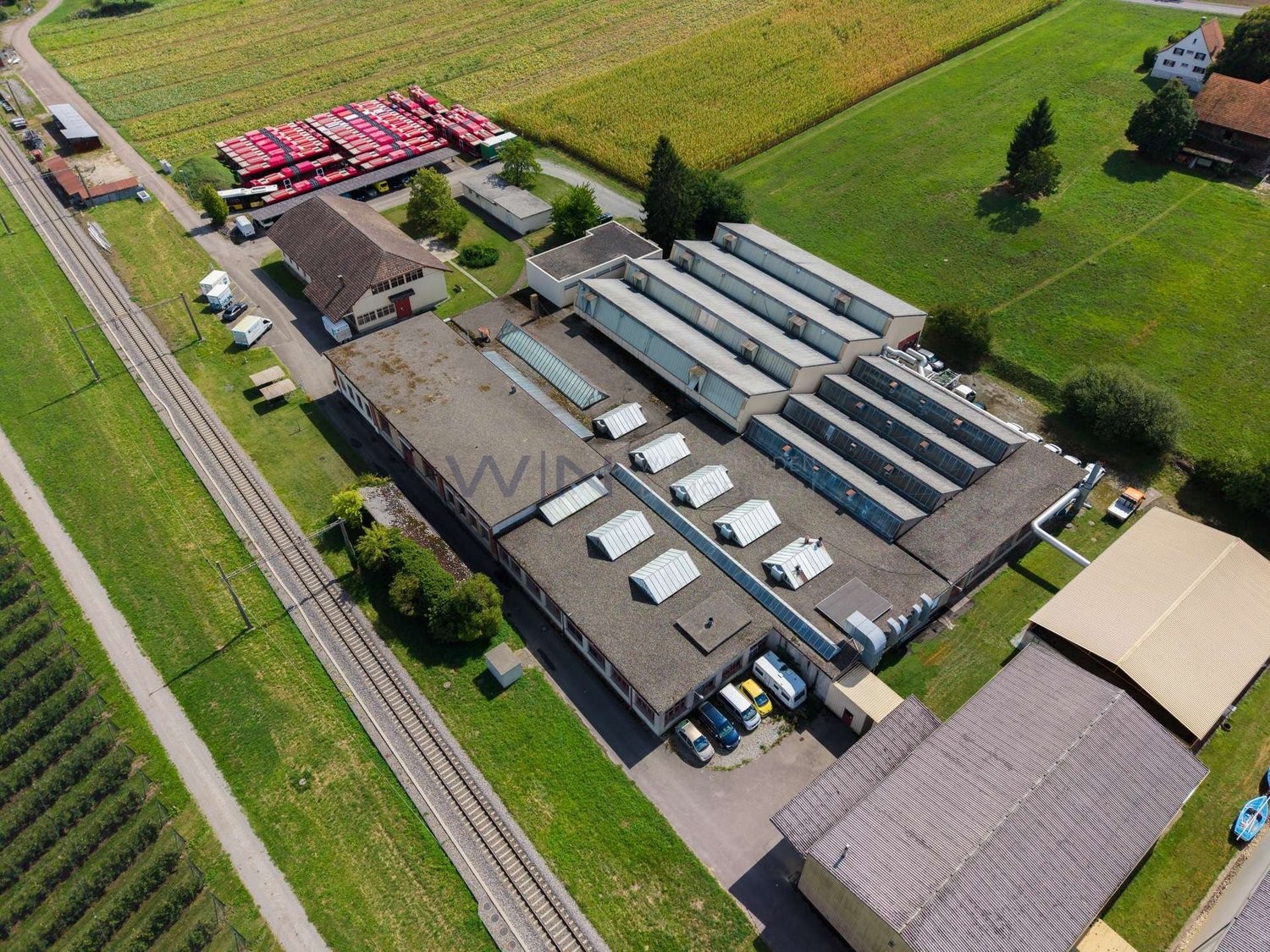 4880m² commercial
