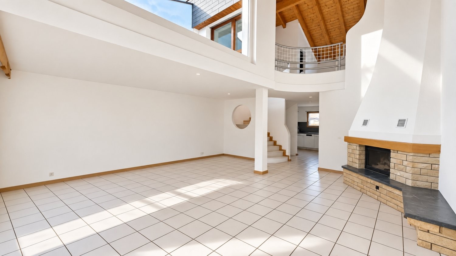 Appartamento mansardato di 5 ½ locali, foto 4 di 10
