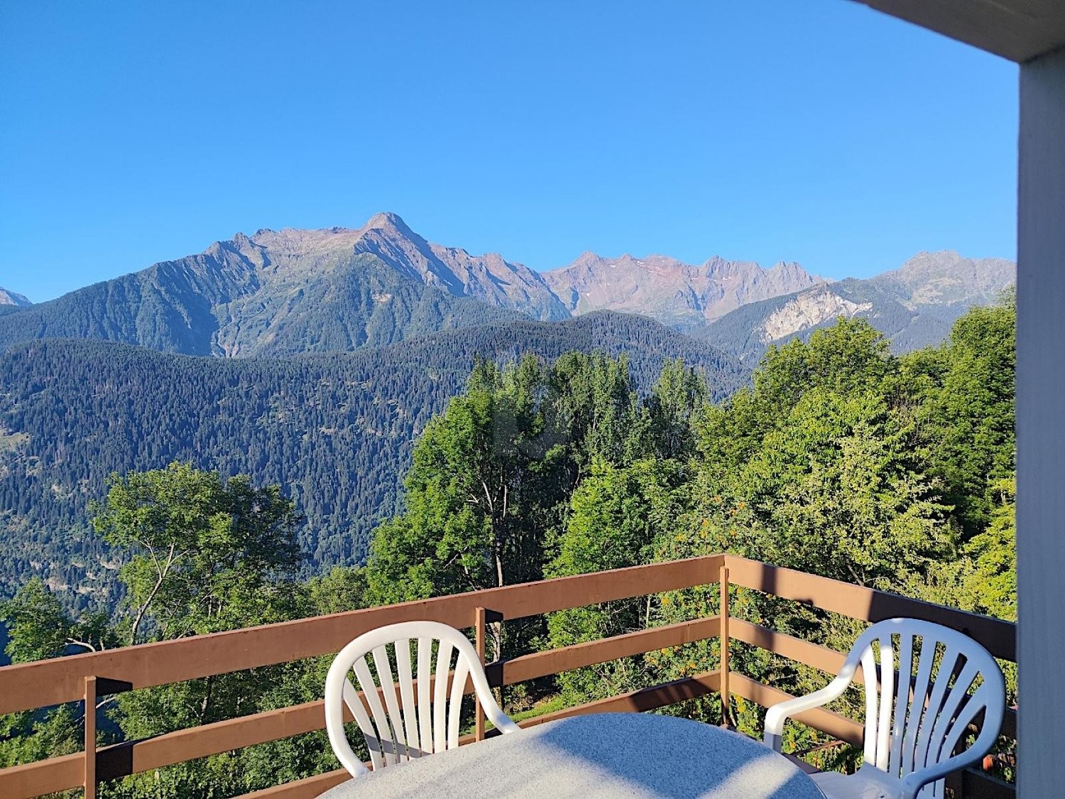5 Zimmer Chalet, Foto 1 von 4