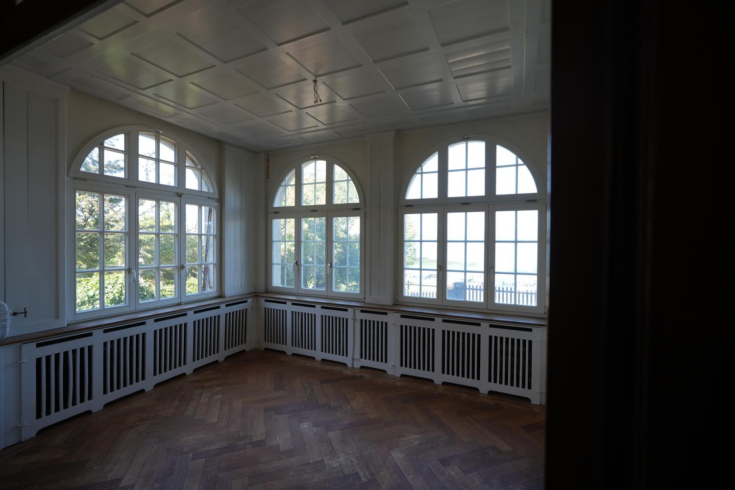 10 rooms single house