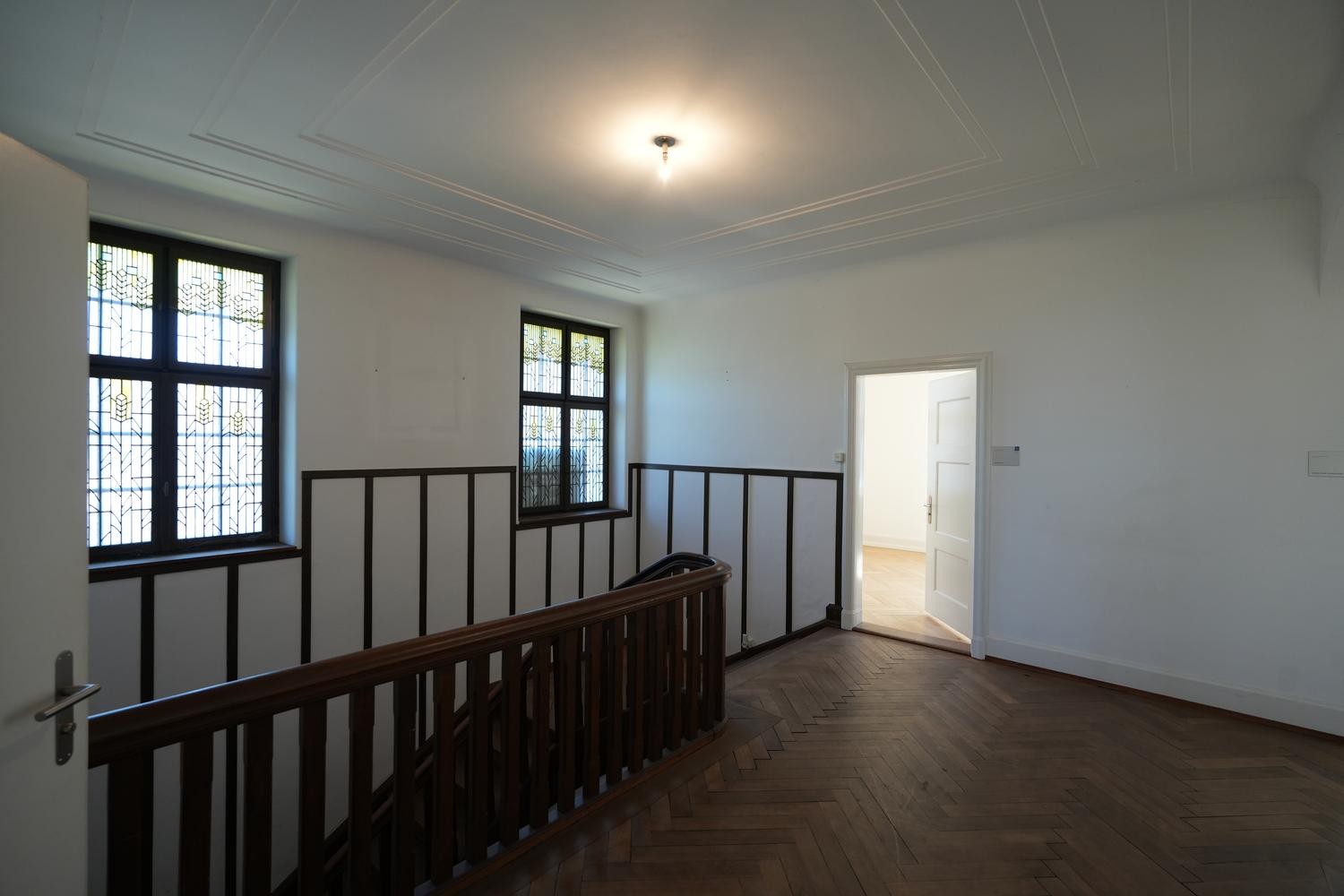 10 rooms single house