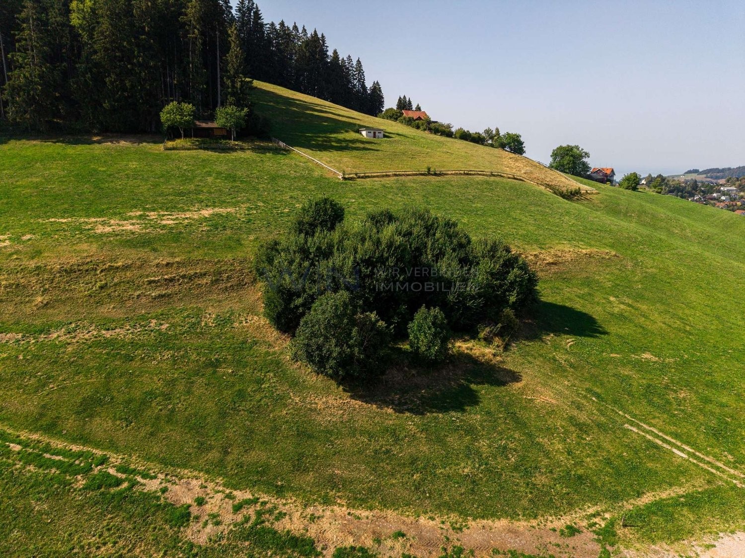 880m² di terreno edificabile, foto 4 di 6