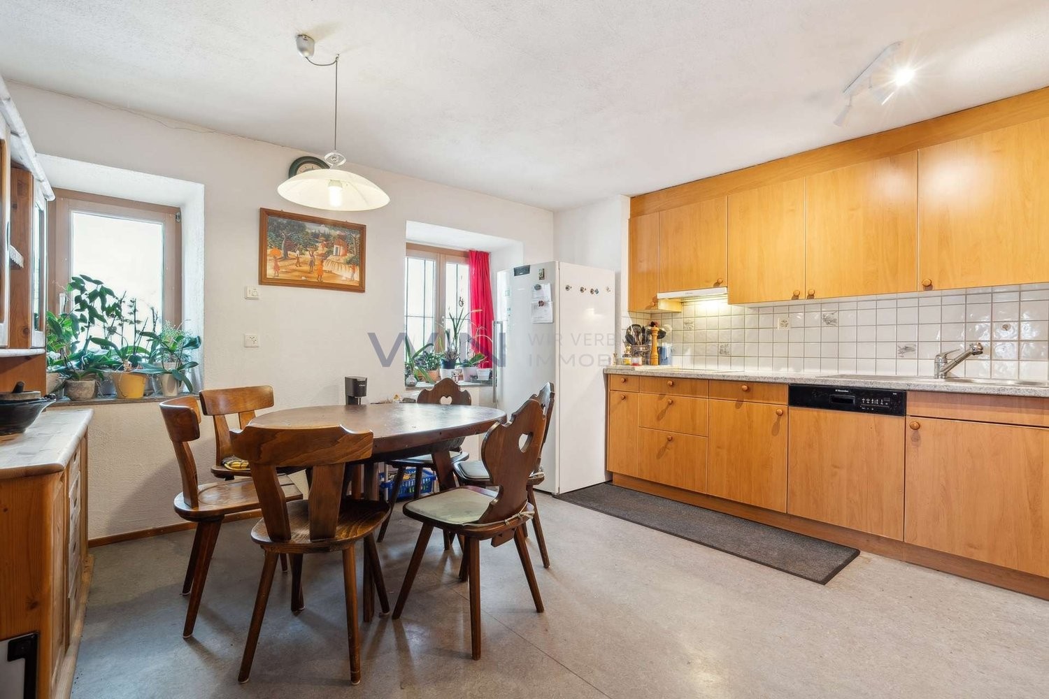 19 ½ rooms multi family house