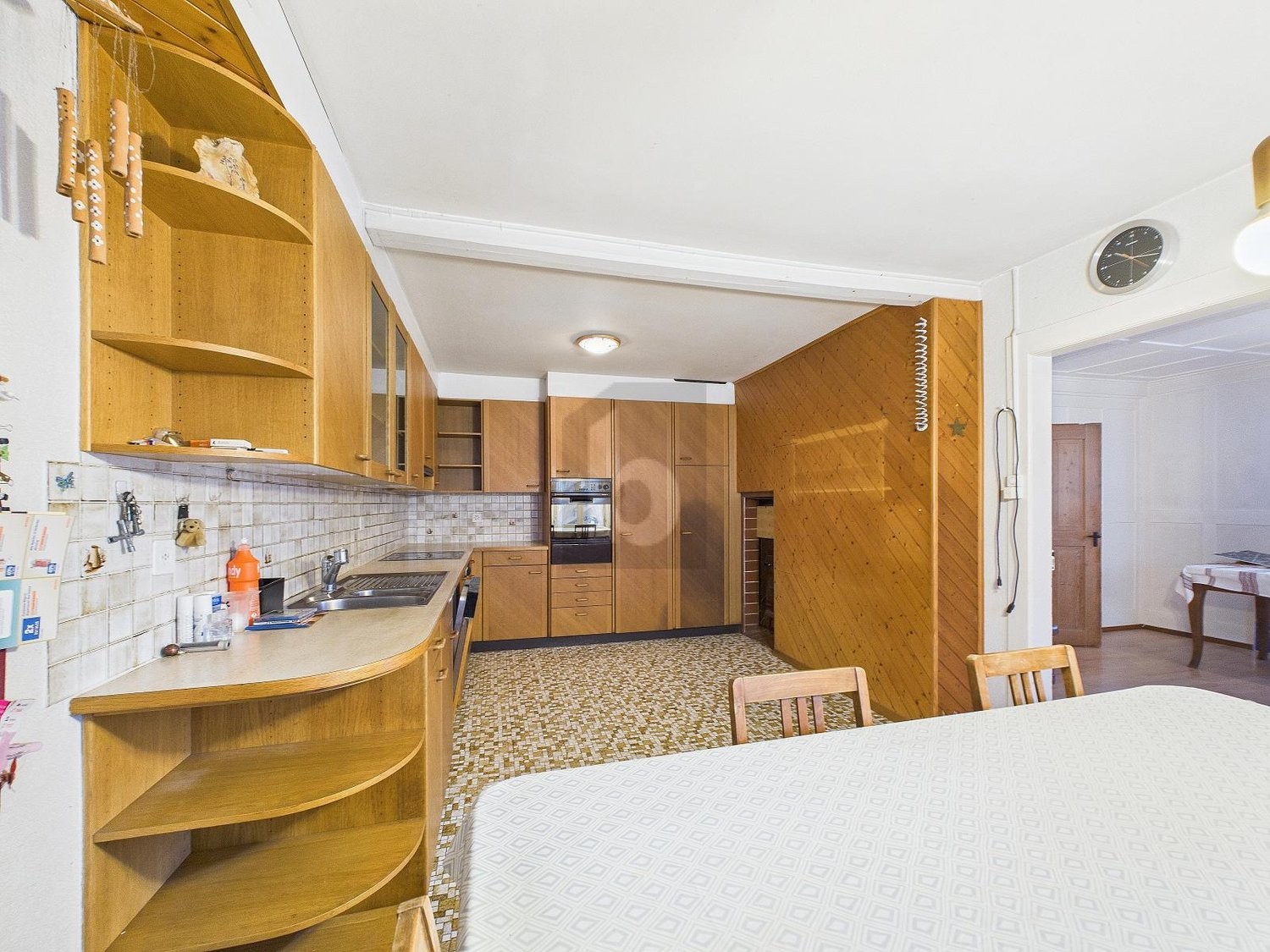 8 rooms farm house