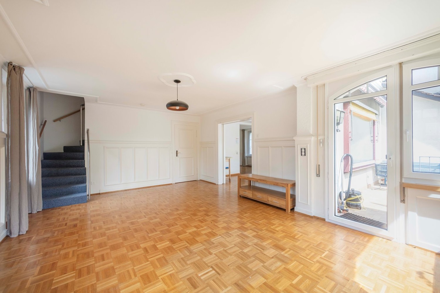 9 rooms single house