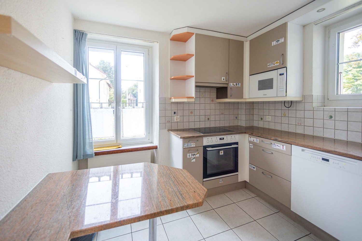 9 rooms single house