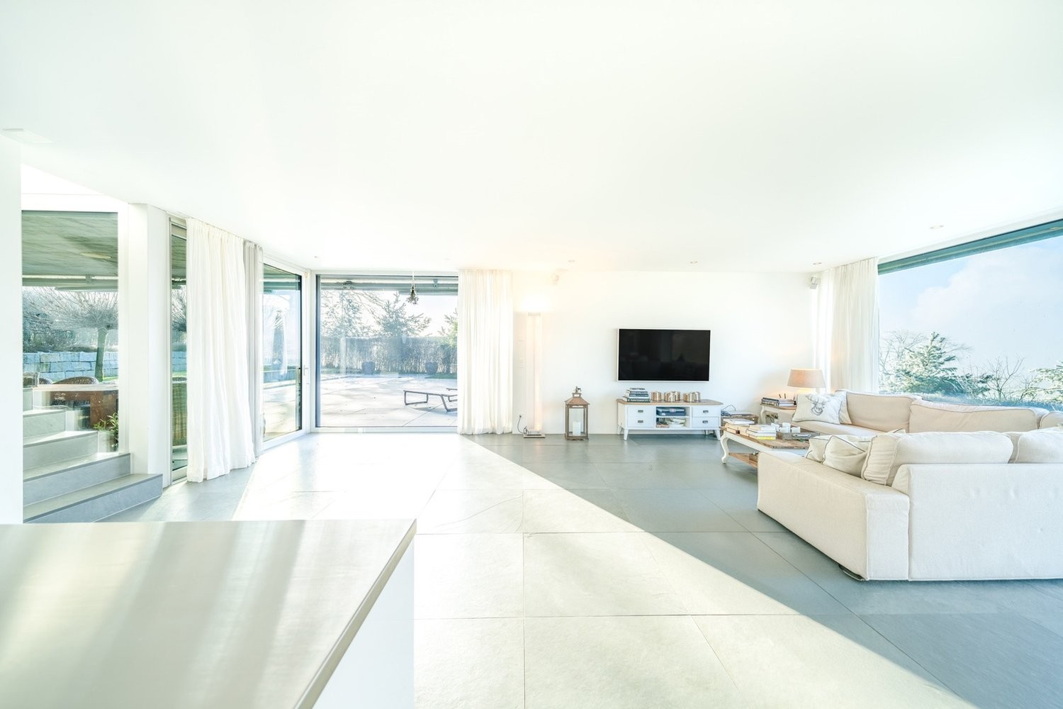 8 ½ rooms single house