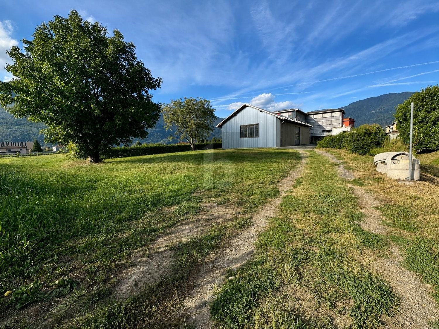 Terrain à bâtir de 818m²