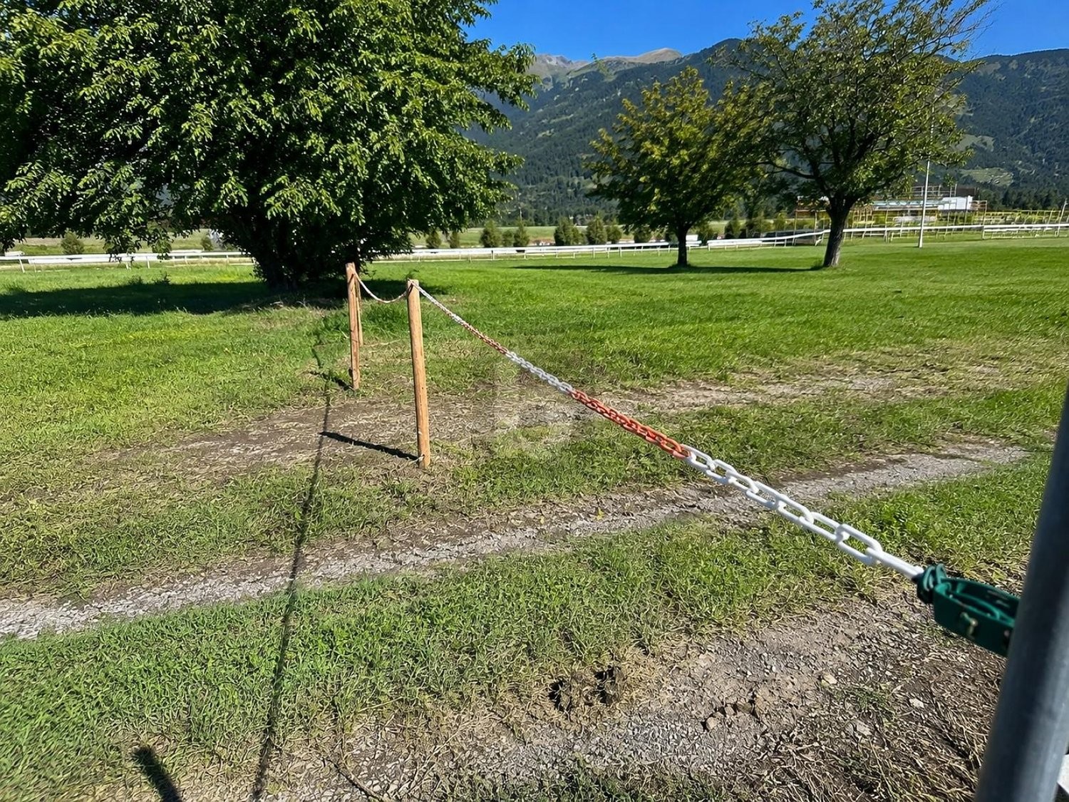 Terrain à bâtir de 818m²
