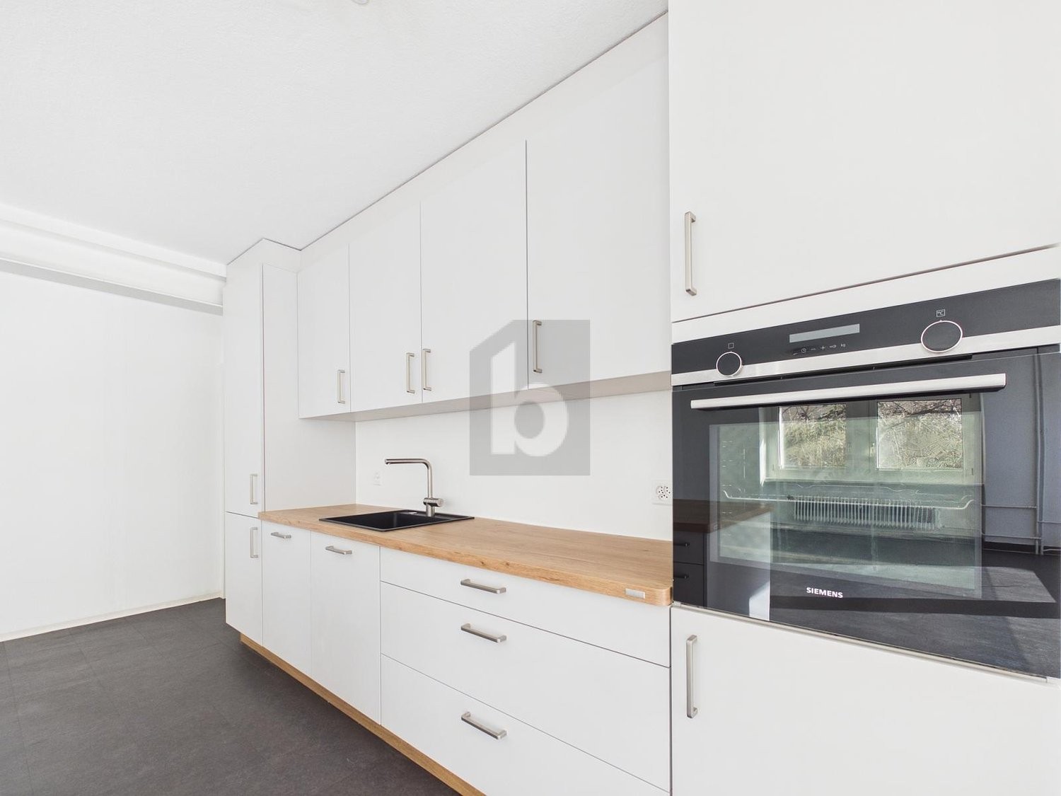 casa multifamiliare di 12 locali